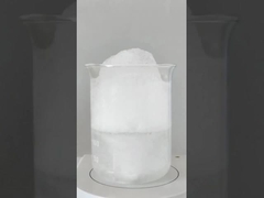 Мгновенное управление пенообразованием! Смотрите, как действует дефугатор BluWat. Лабораторные испытания и реальные приложения.